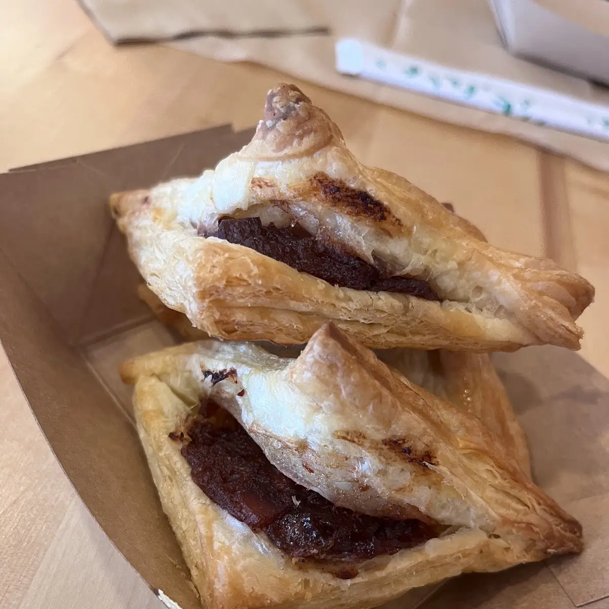 bbq pork pastry 3 蜜汁叉烧酥